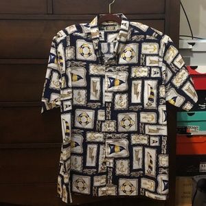 Global tracking Button down shirt